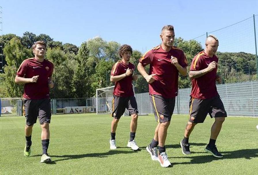  La nuova stagione della Roma  partita ufficialmente questa mattina col raduno della squadra a Trigoria.